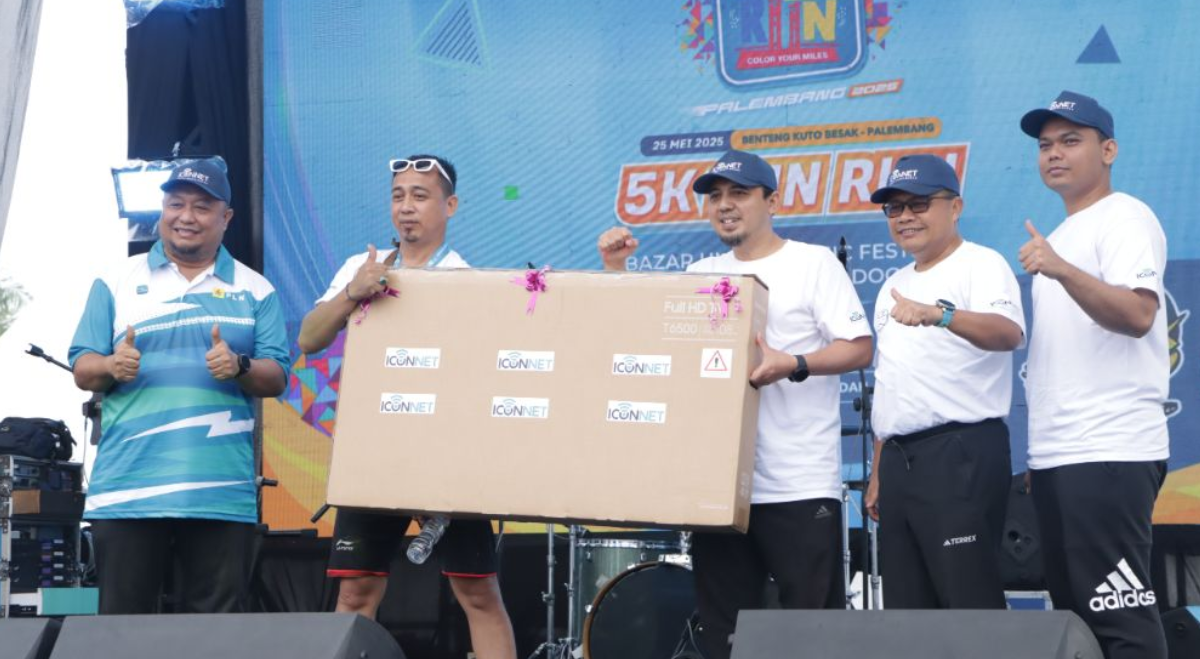Raih Hadiah di PLN Mobile Color Run Palembang, Pelanggan ICONNET Gembira